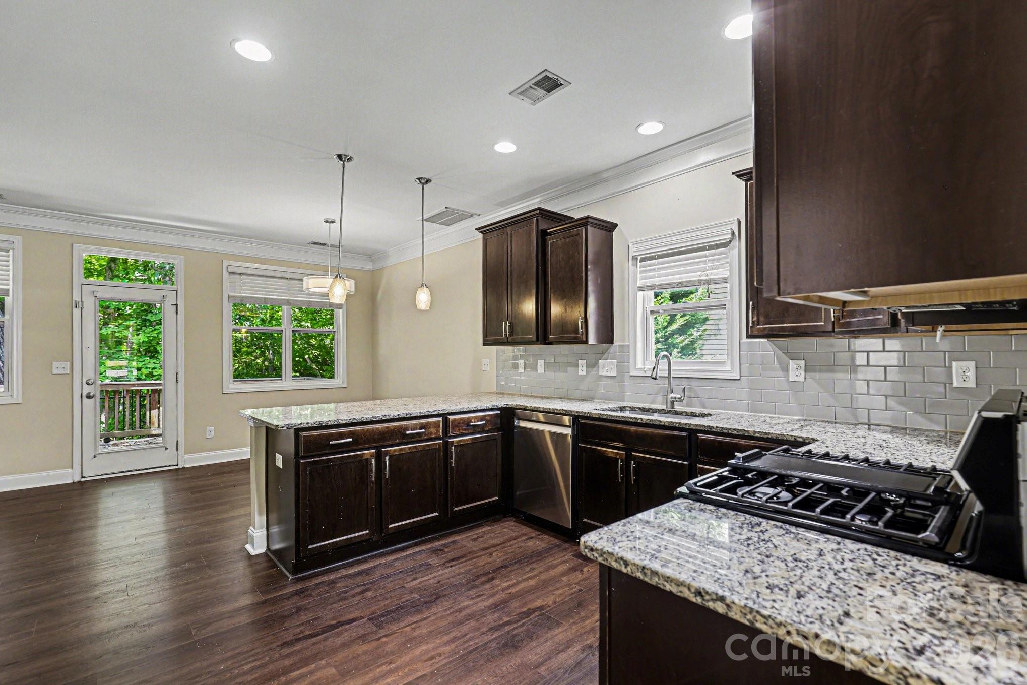 Lakebridge - Residential