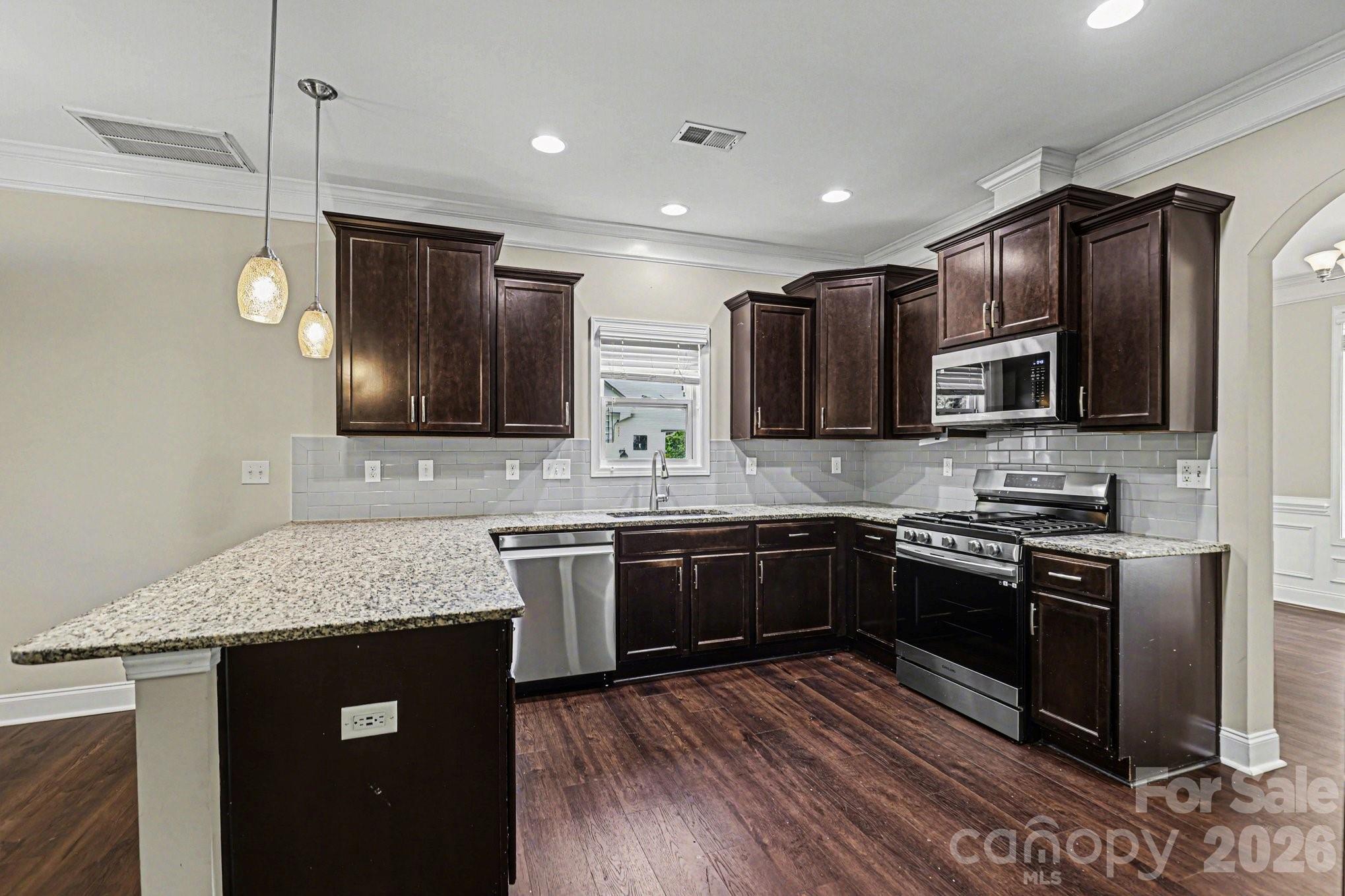 Lakebridge - Residential
