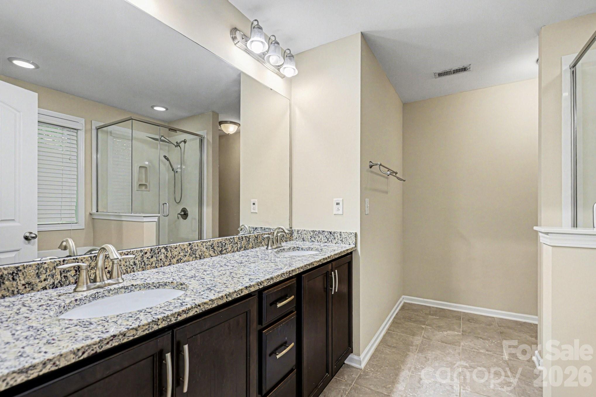 Lakebridge - Residential