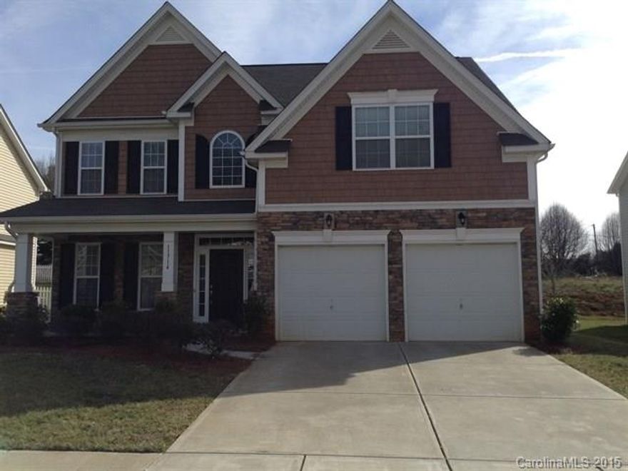 This 2,712 square foot single family home has 5 bedrooms and 3 bathrooms. This lovely home has hardwood floors, vaulted ceilings, a dining room, a first floor bedroom and a fireplace in the Great Room. The warm and inviting kitchen comes with all the appliances. The Master Bath has dual sinks, an over sized tub and a separate shower.