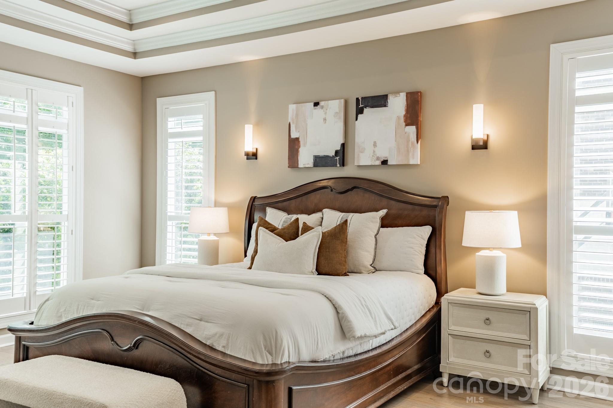 Hollister - Residential