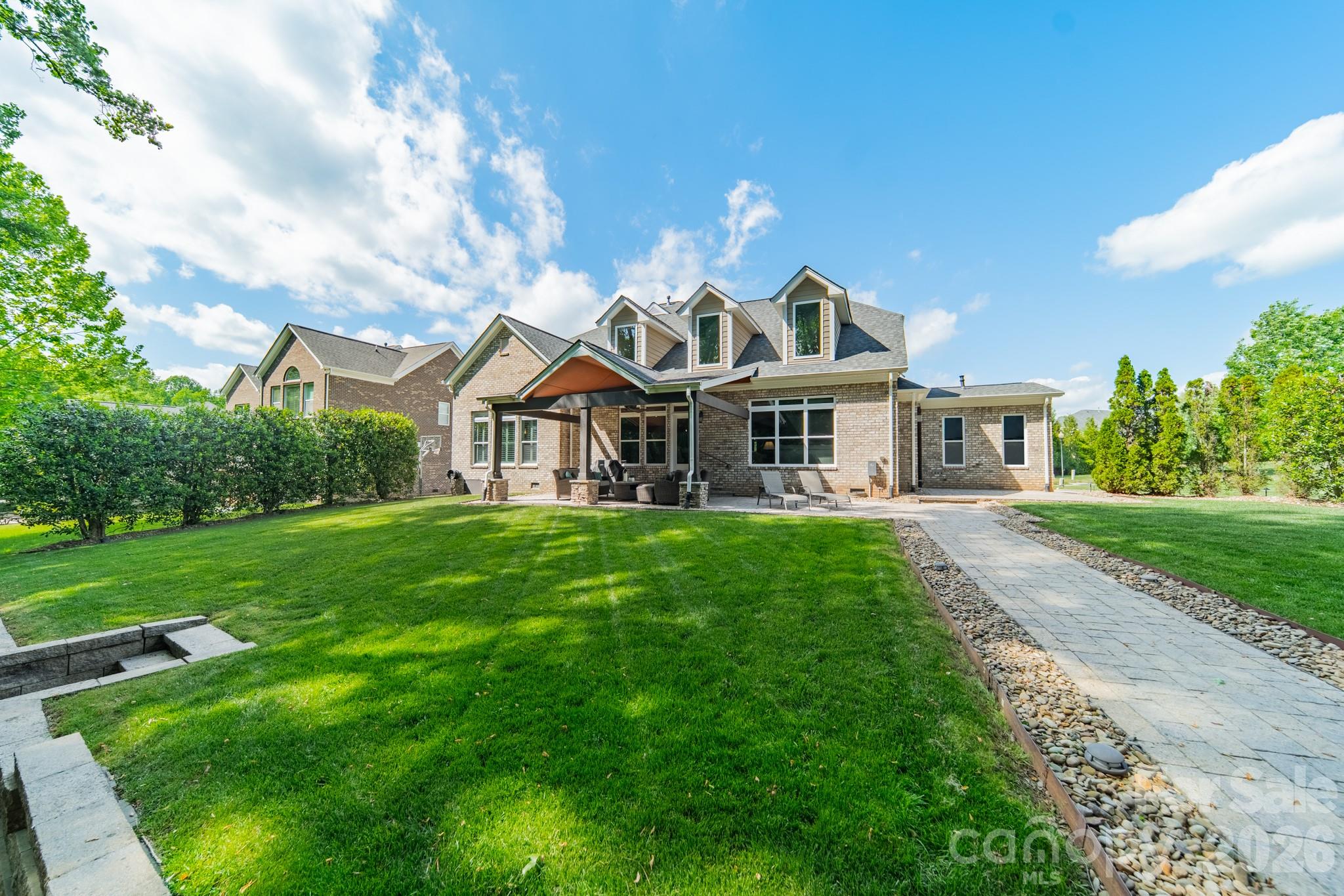 Hollister - Residential