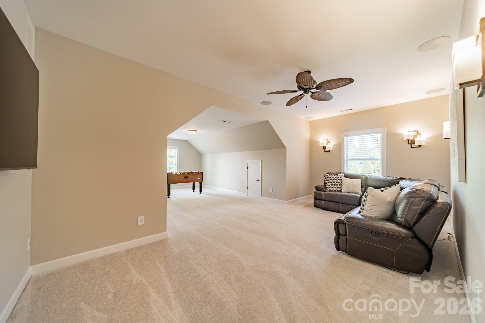 Hollister - Residential