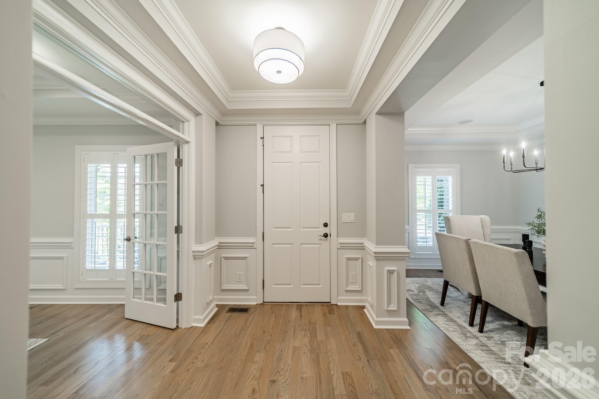 Hollister - Residential