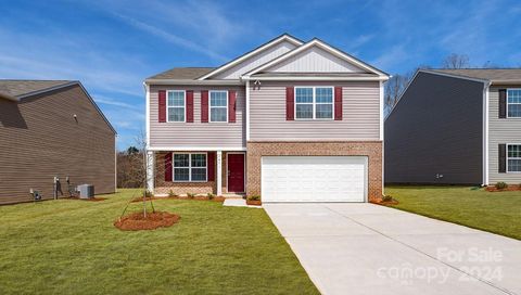 Single Family Residence in Dallas NC 5035 Beargrass Drive.jpg