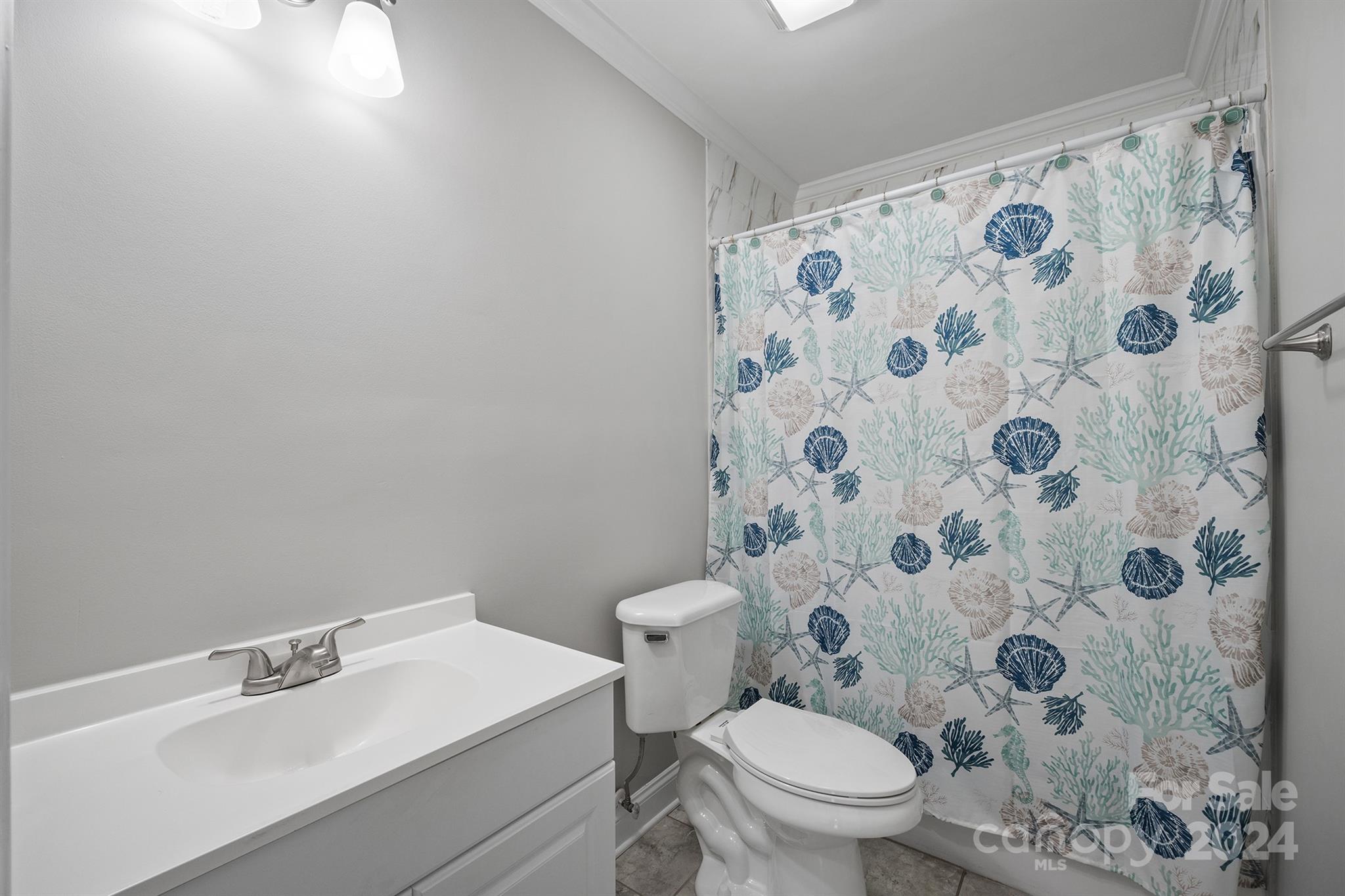 Country Club Estates - Residential