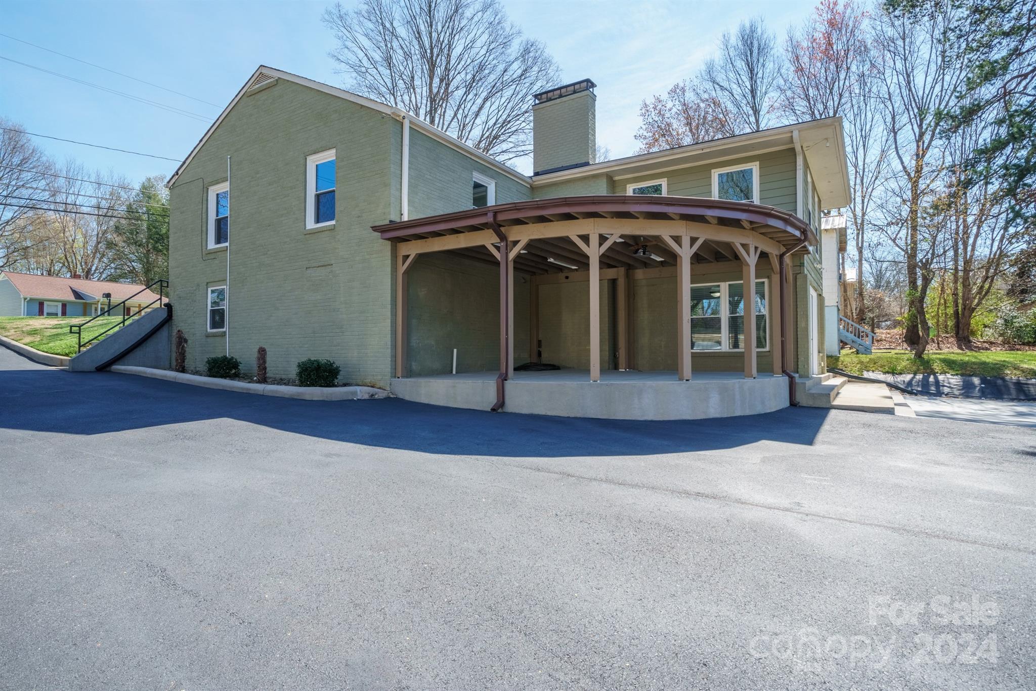 Country Club Estates - Residential