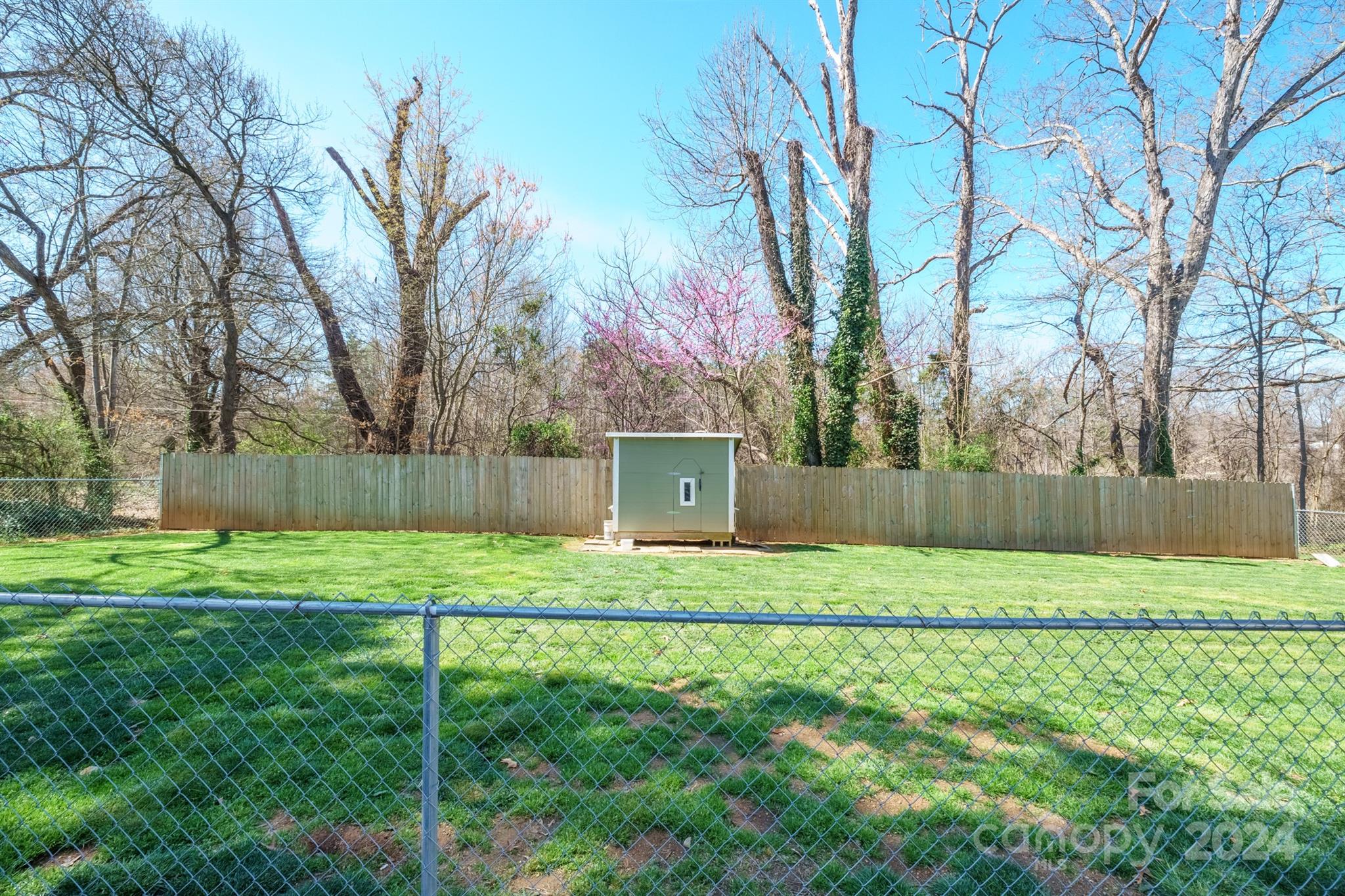 Country Club Estates - Residential