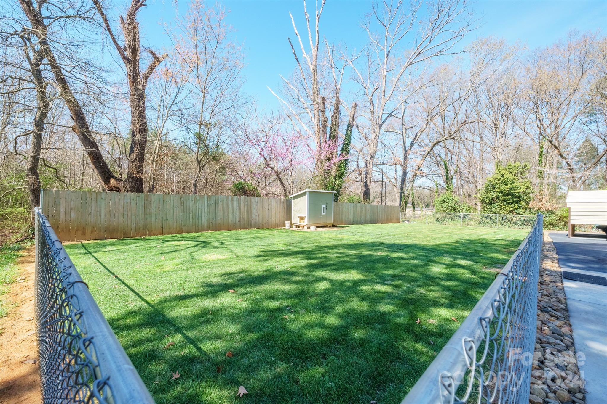 Country Club Estates - Residential