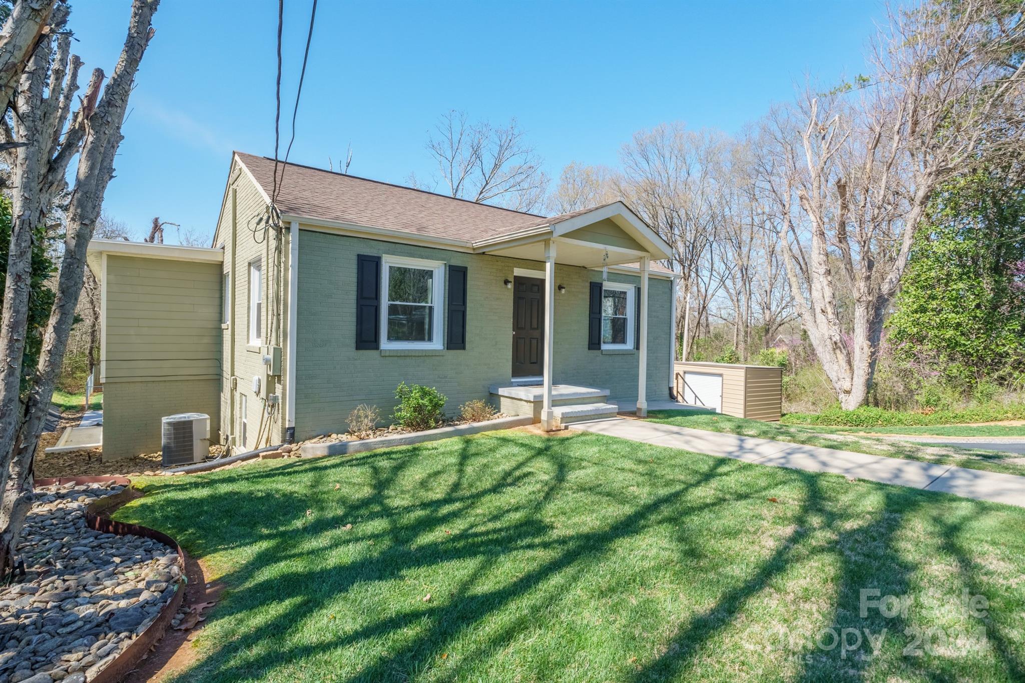 Country Club Estates - Residential