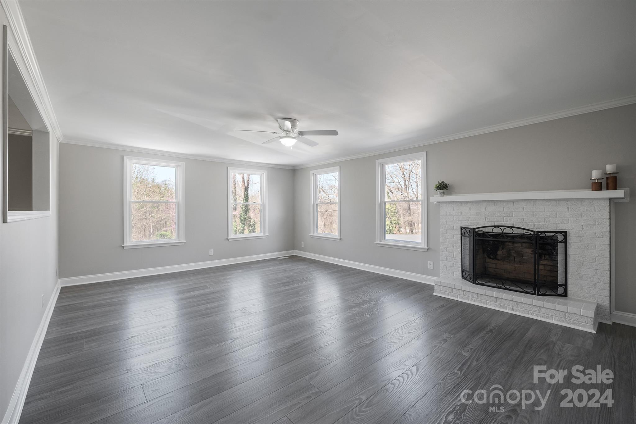 Country Club Estates - Residential