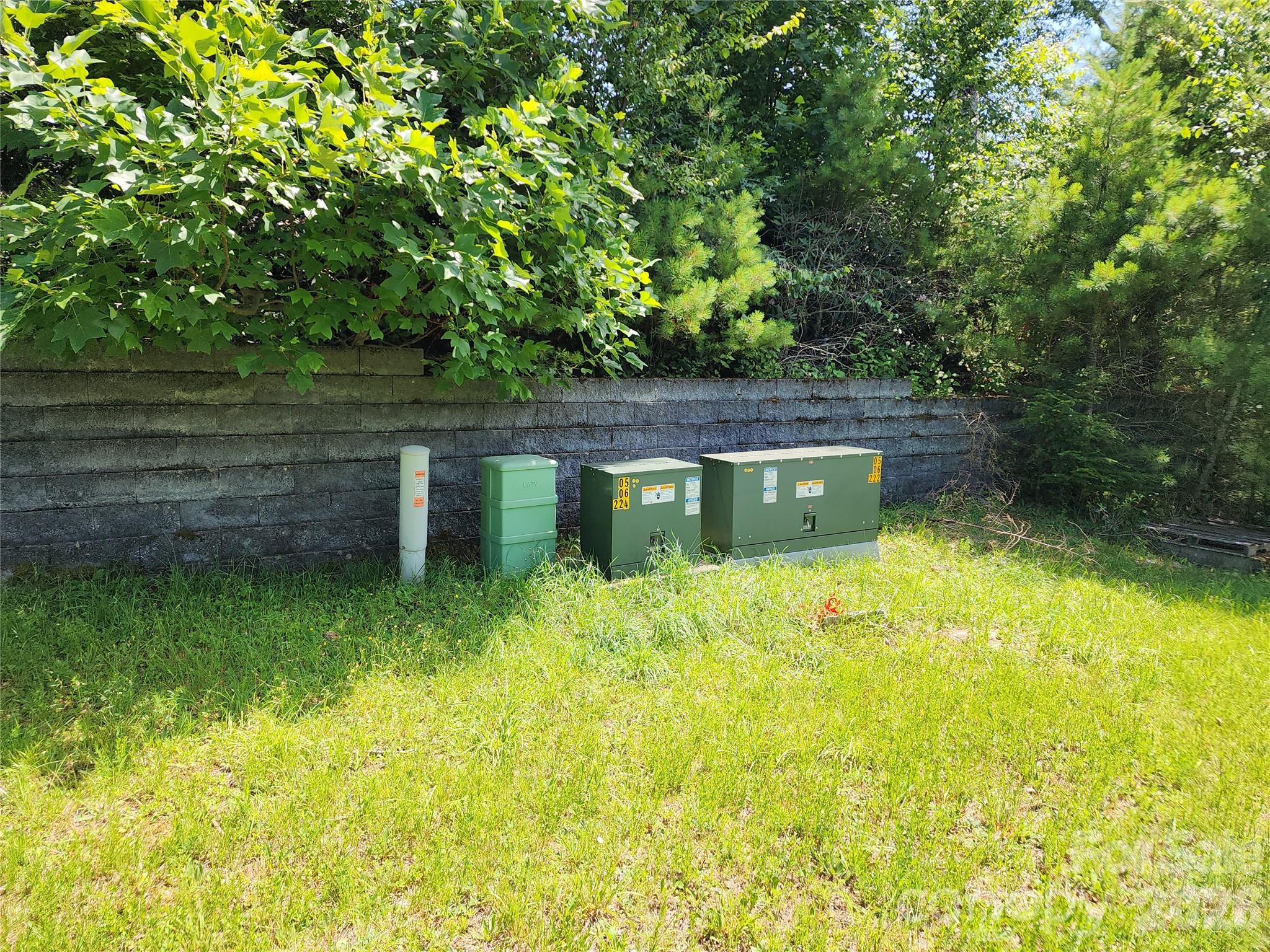 00 Chestnut Drive