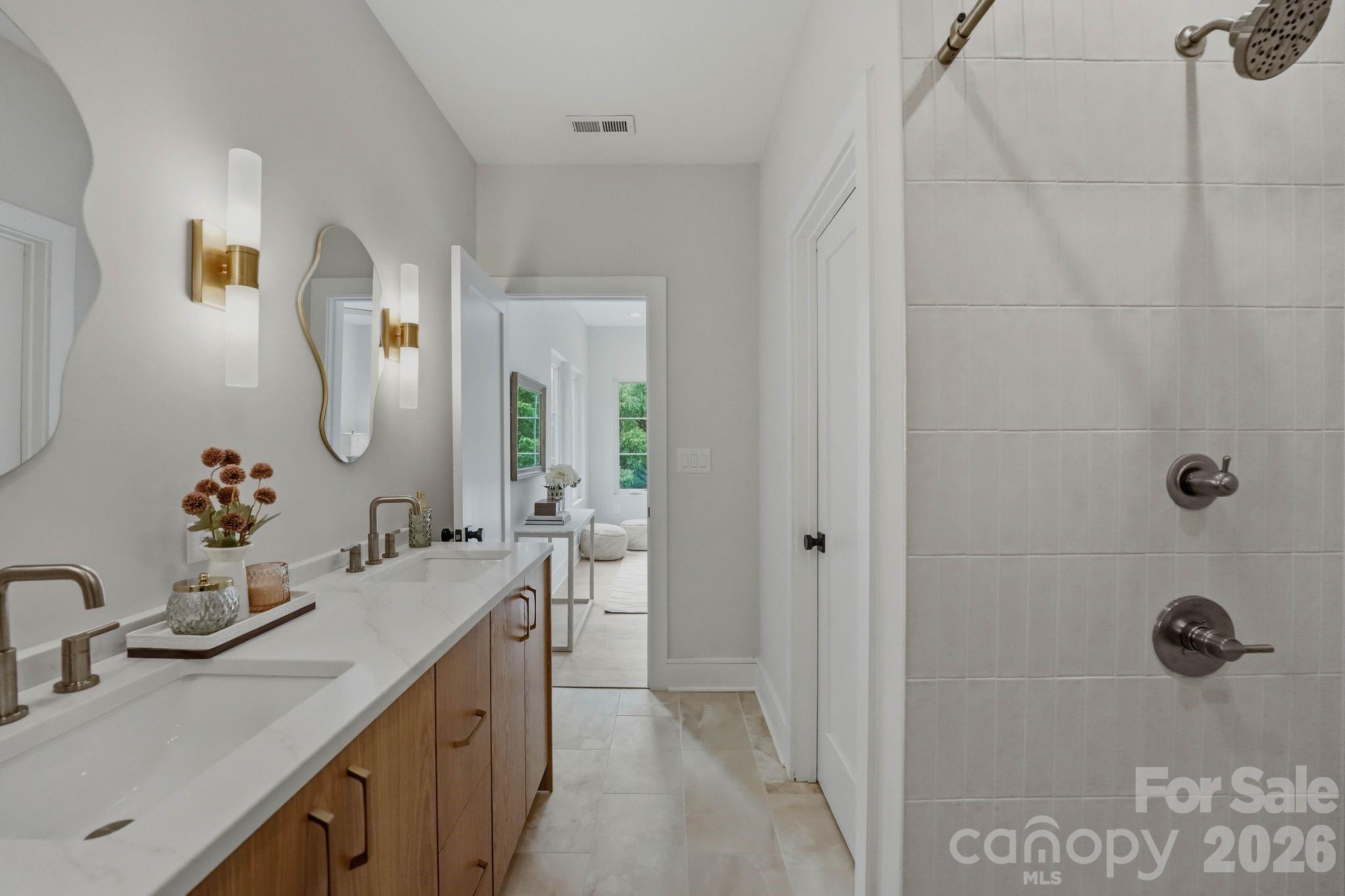 East 16th Street Townhomes - Residential