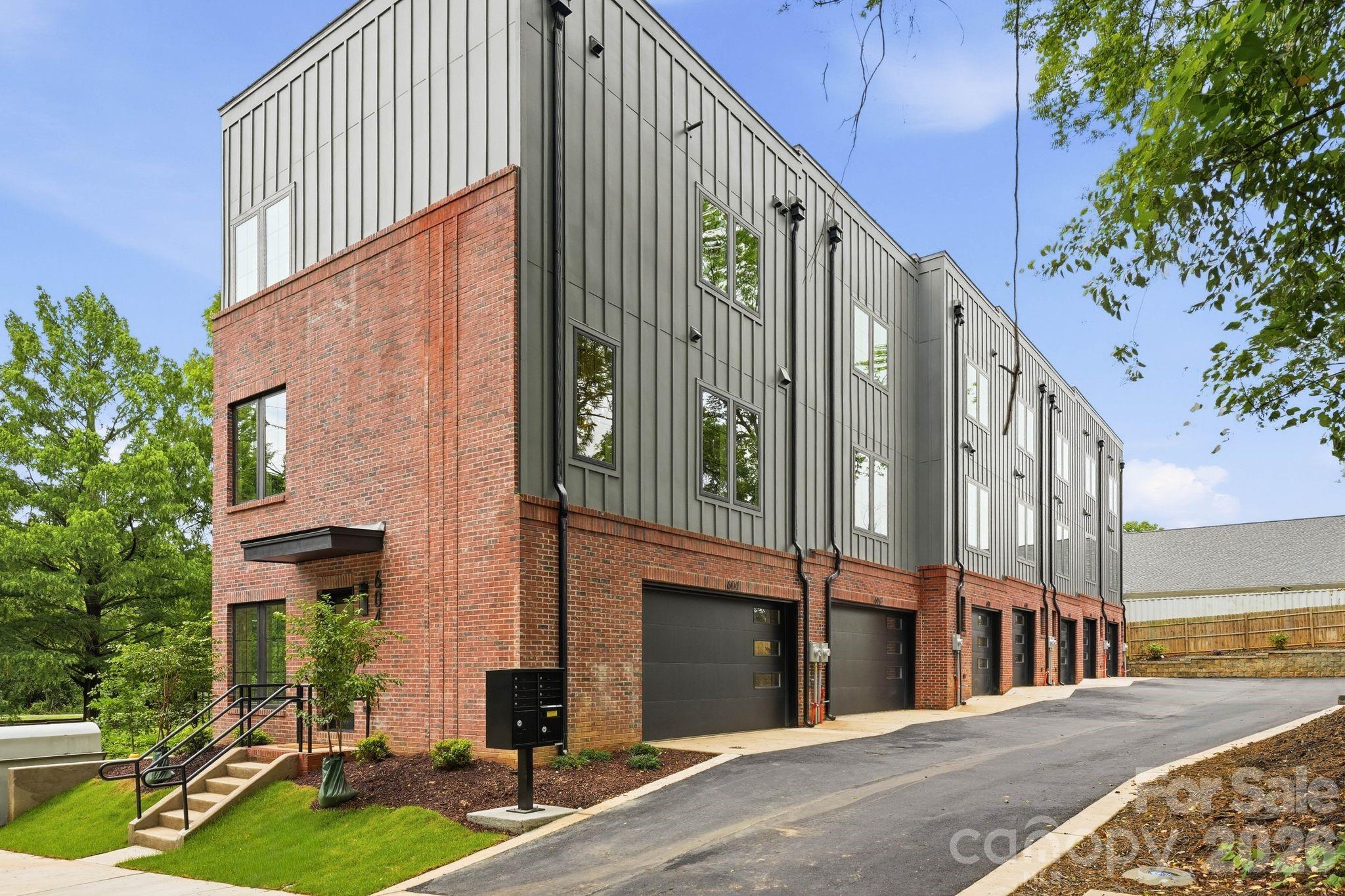 East 16th Street Townhomes - Residential
