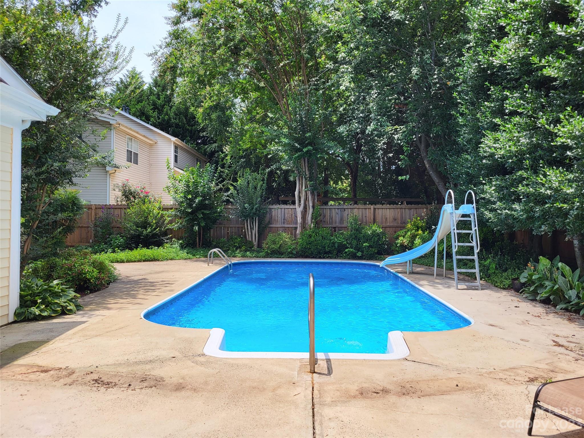 Torrence Crossing - Residential Lease