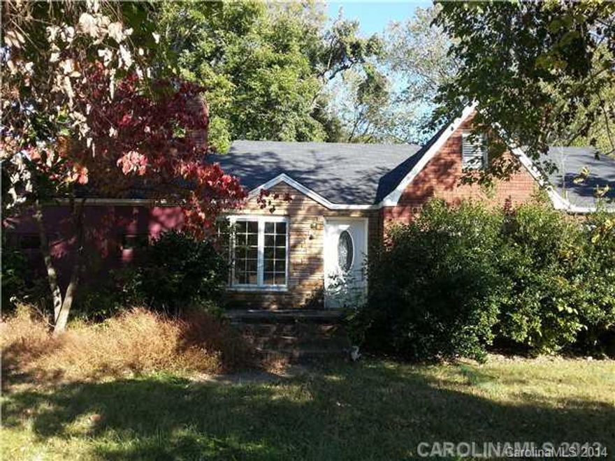 Investor Special - BRICK RANCH on almost half an acre.  According to seller ...New Roof in 2005 ... HVAC about same time ... Kitchen had some work in 2008 - Still needs TLC.  Property Sold "As-Is".  Bring Offers.