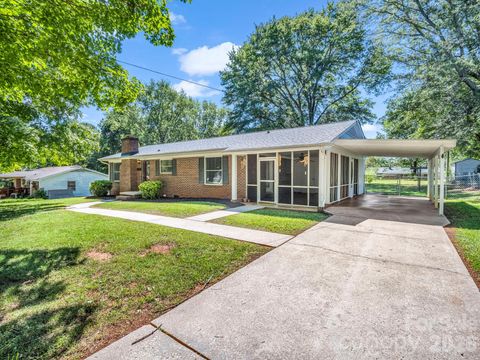 Photo of 255 Smith Grove Road, Forest City, NC 28043 (MLS # 4397247)