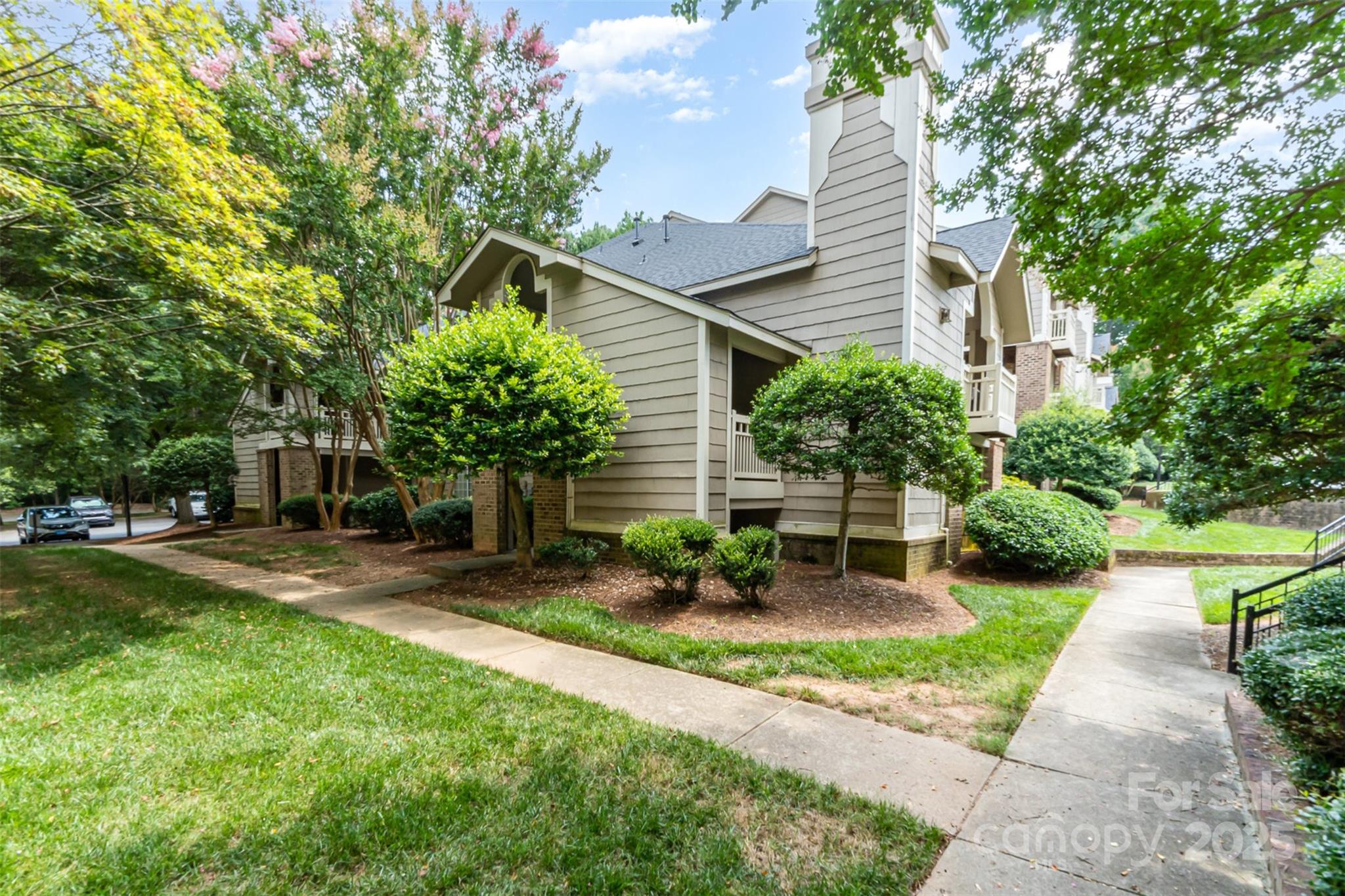 5011 Sharon Road B