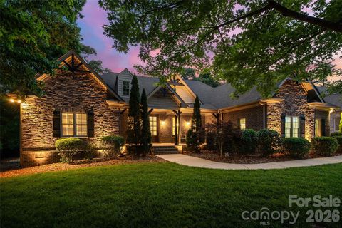 Photo of 910 Abilene Lane, Fort Mill, SC 29715 (MLS # 4379447)