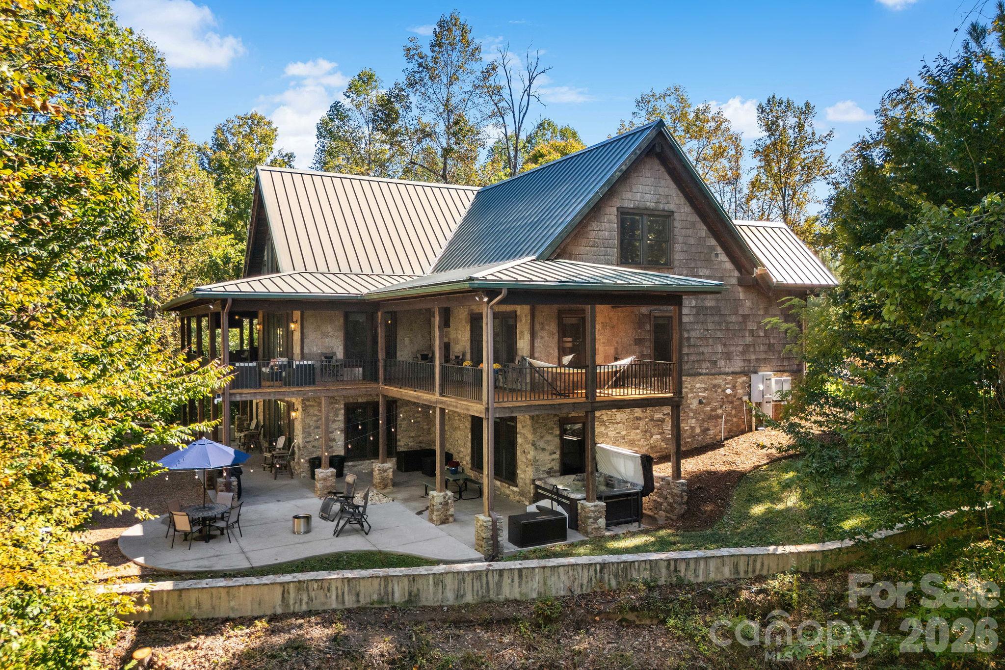 1822 Frog Creek Road
