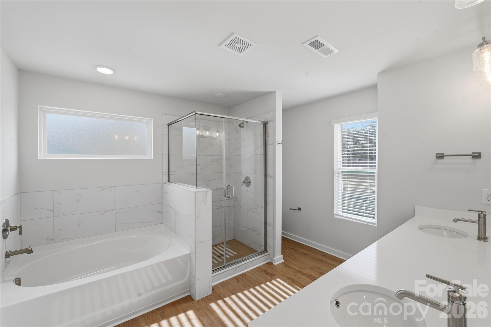 Kinghurst Cove - Residential