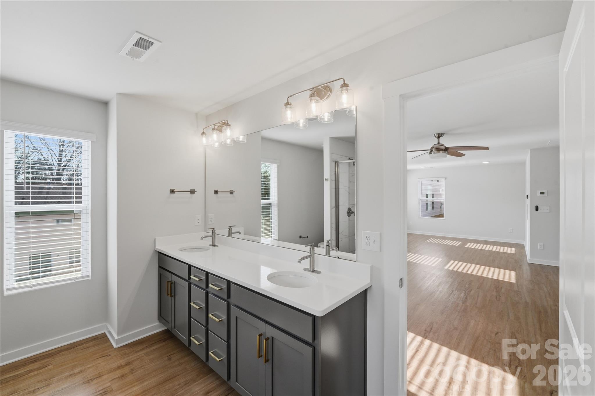 Kinghurst Cove - Residential