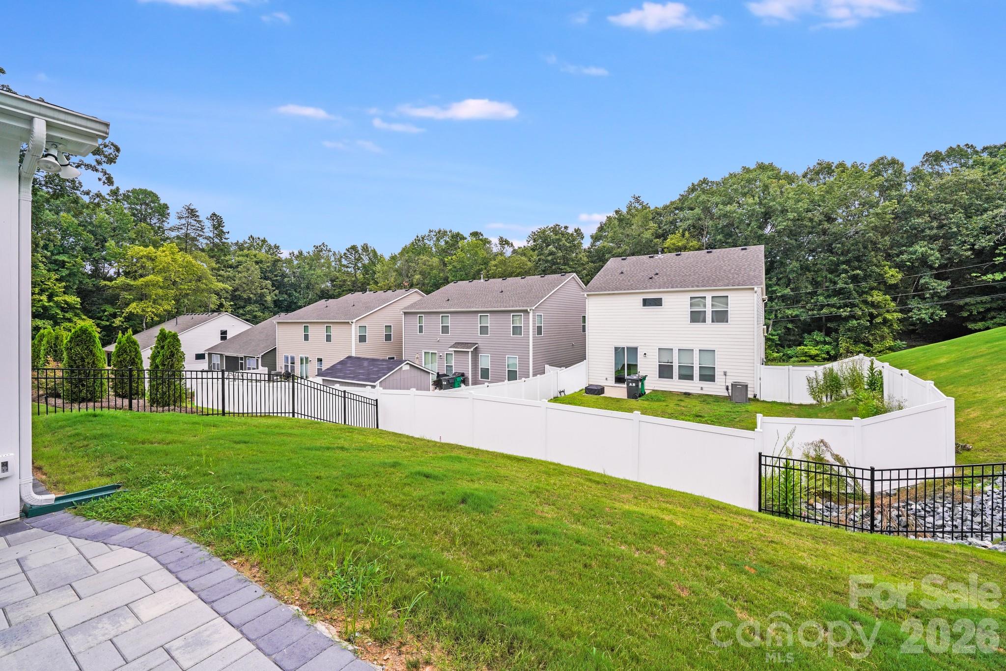 Kinghurst Cove - Residential