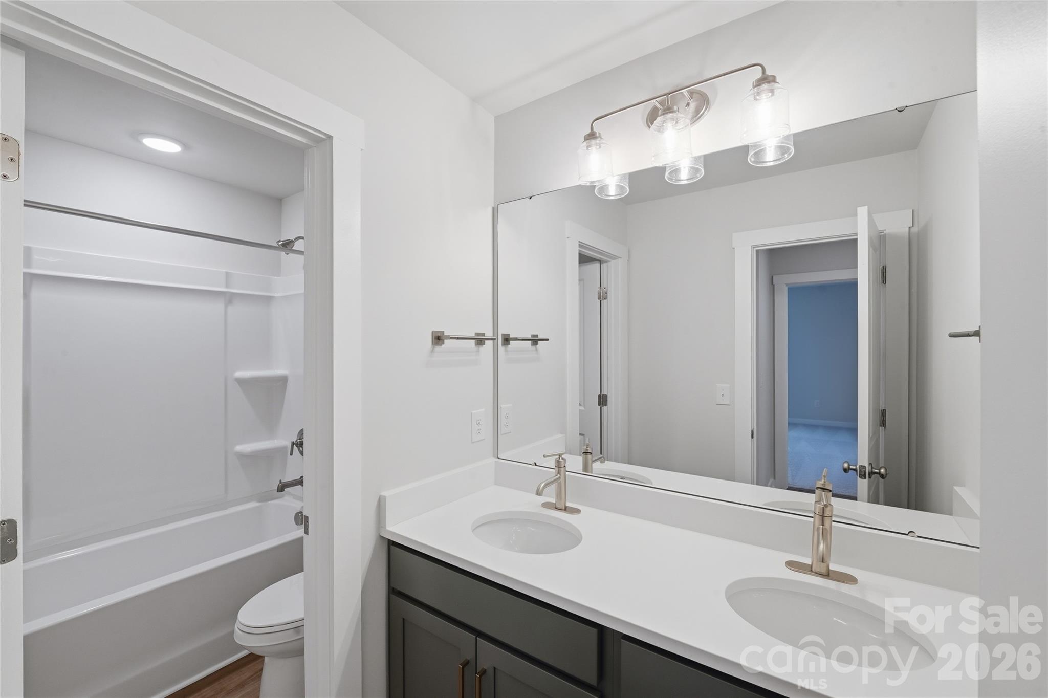 Kinghurst Cove - Residential