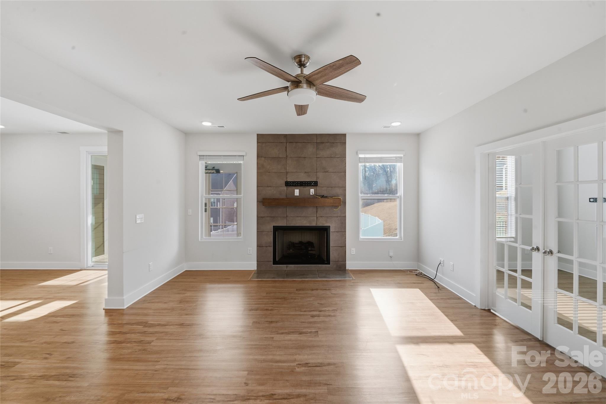 Kinghurst Cove - Residential