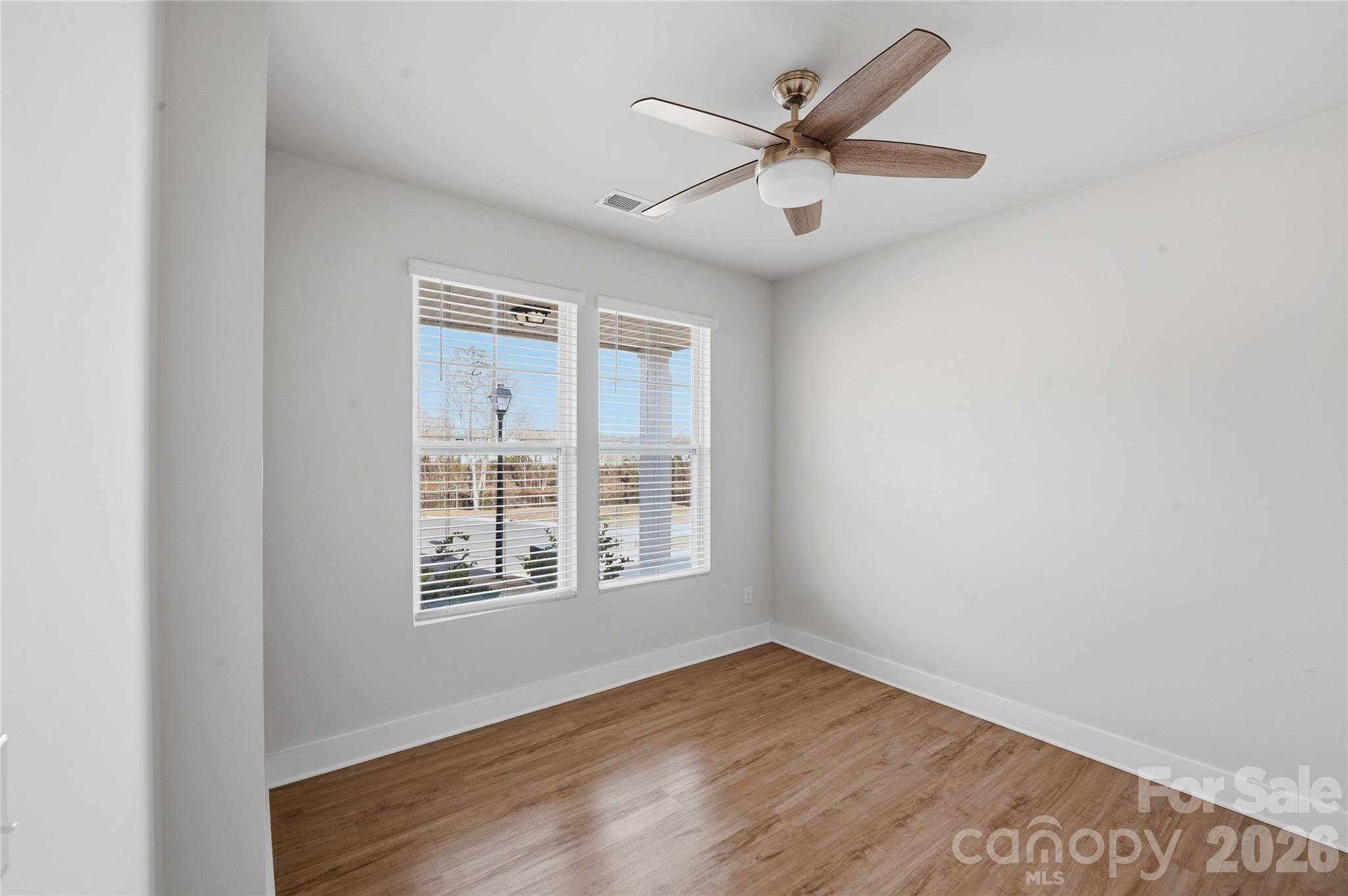 Kinghurst Cove - Residential