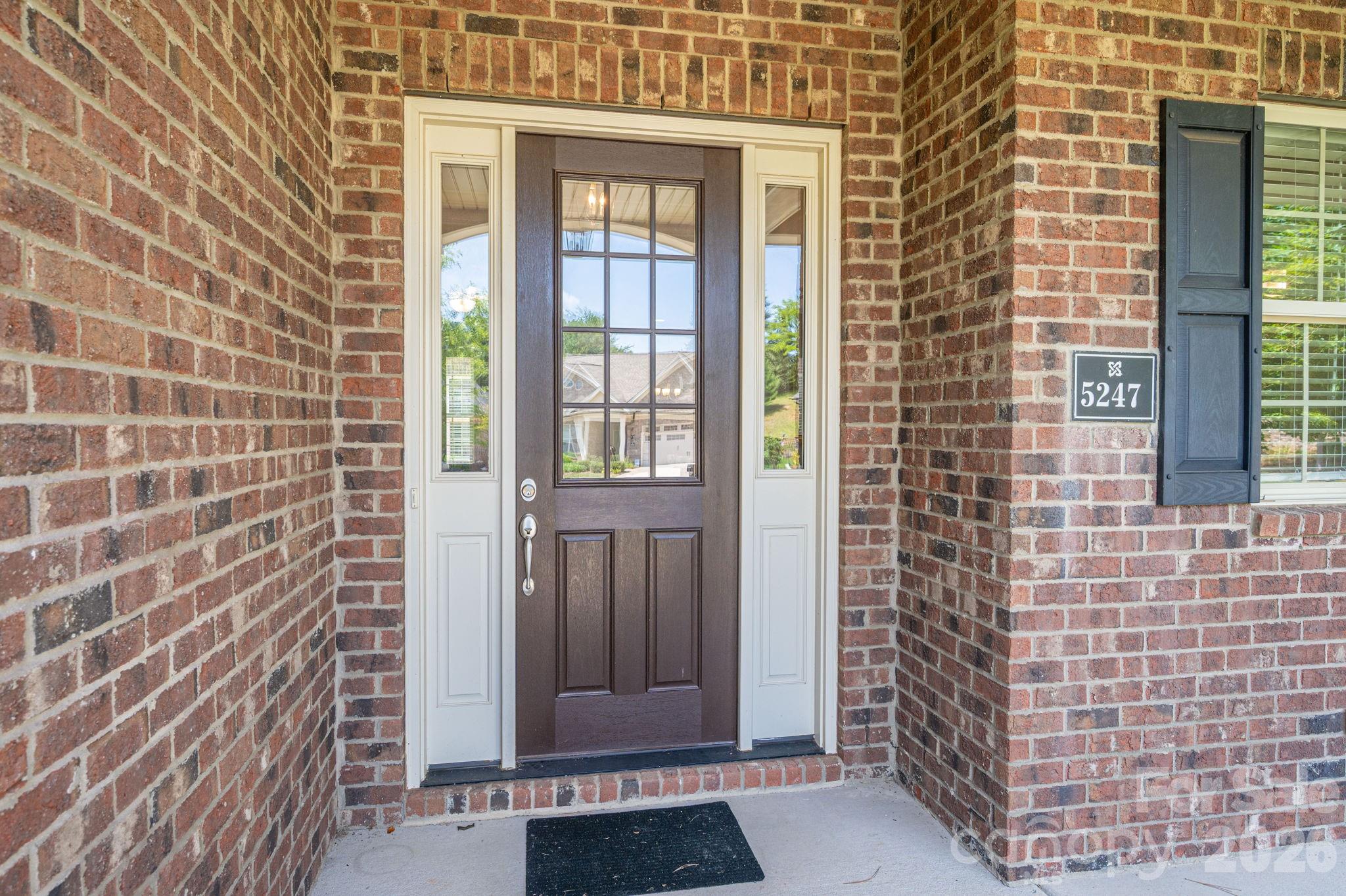 5247 Courtyard Lane