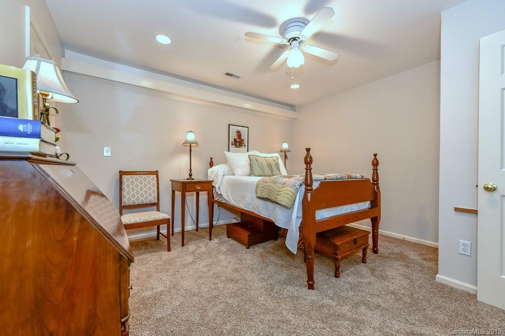 Bishops Ridge - Residential