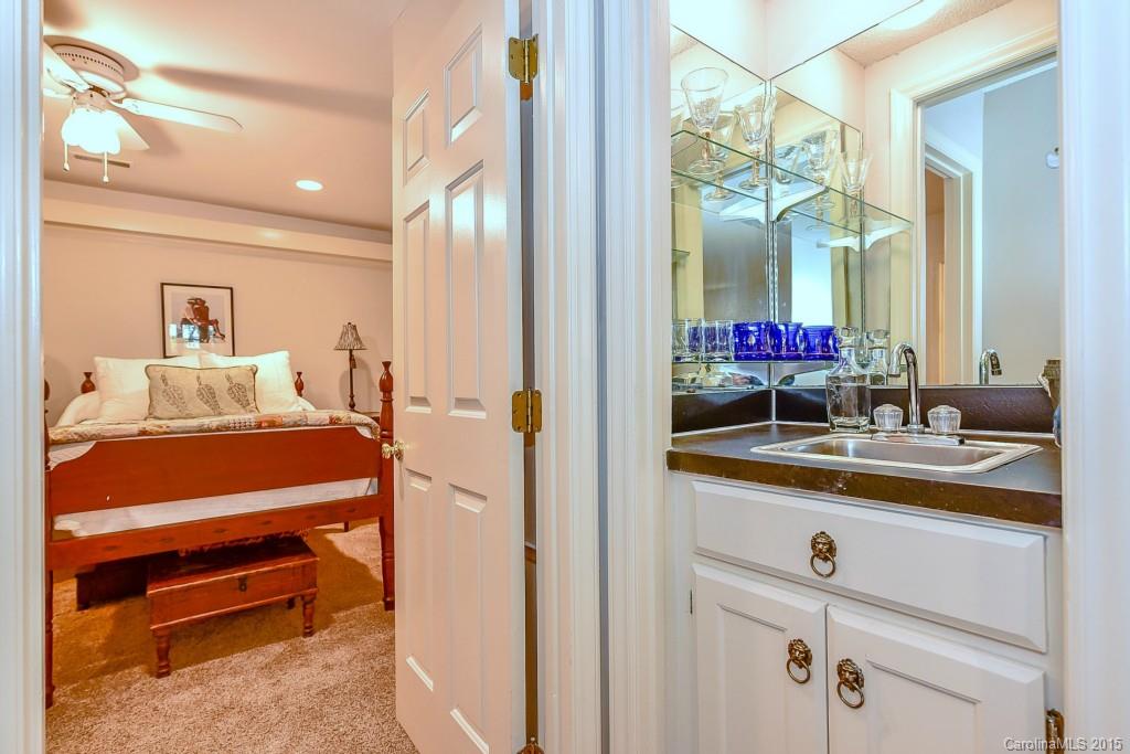 Bishops Ridge - Residential