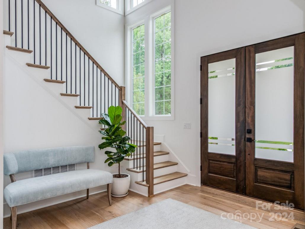 1013 Maxwell Court 4