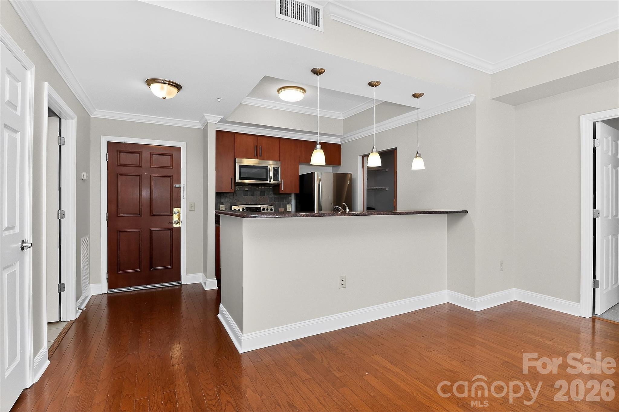 Fifth And Poplar - Residential