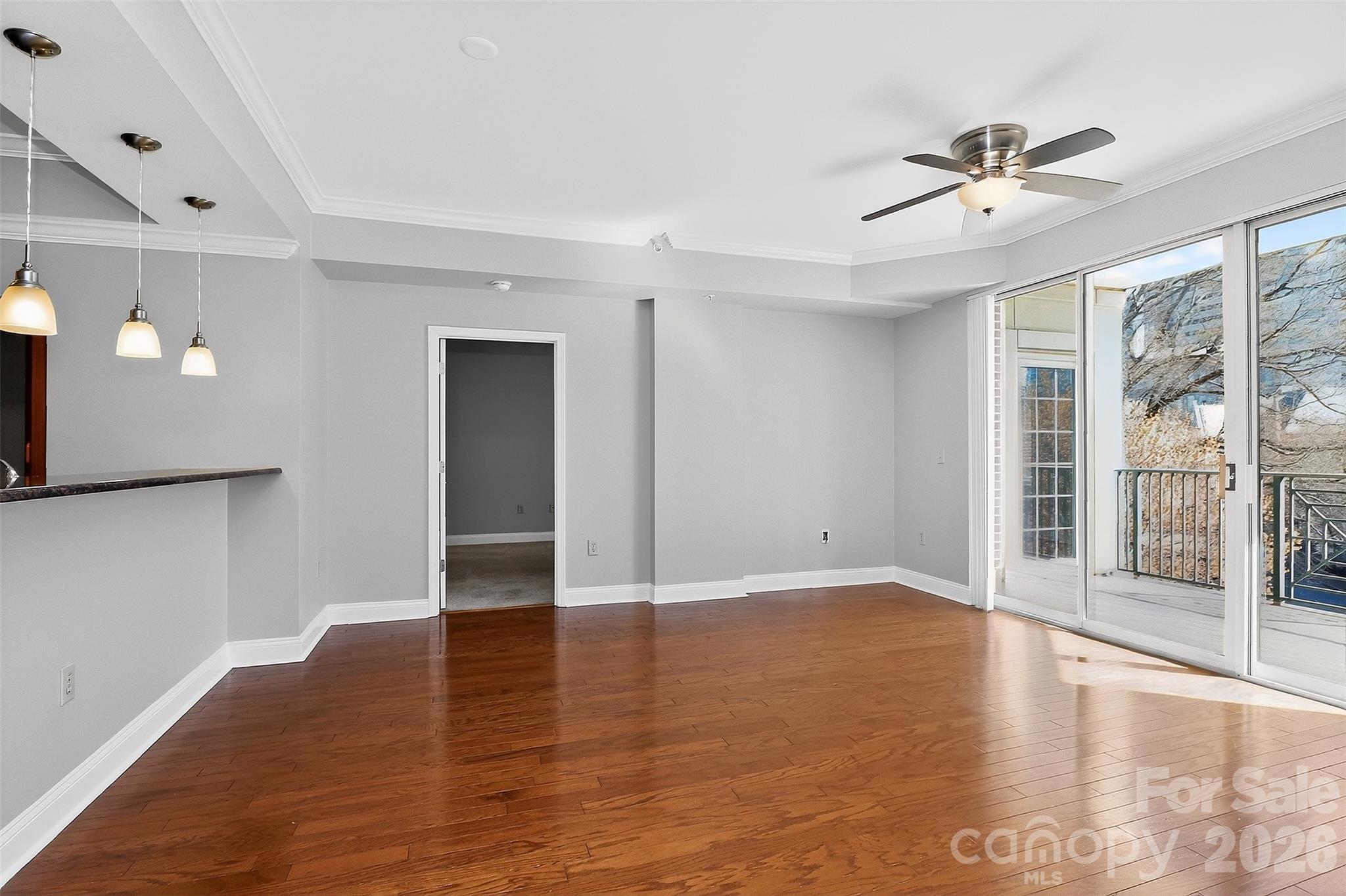 Fifth And Poplar - Residential