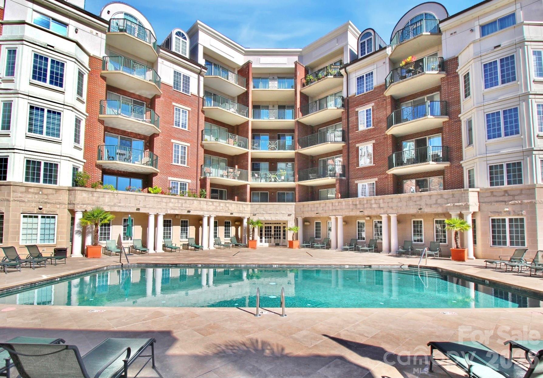 Fifth And Poplar - Residential