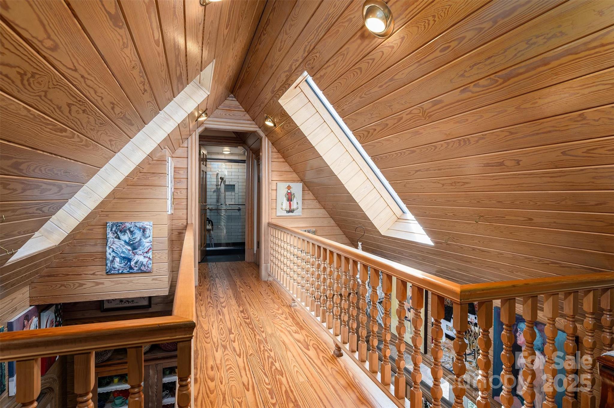 Hickory, North Carolina 28601, United States, 4 Bedrooms Bedrooms, ,5 BathroomsBathrooms,Residential,Active,3007