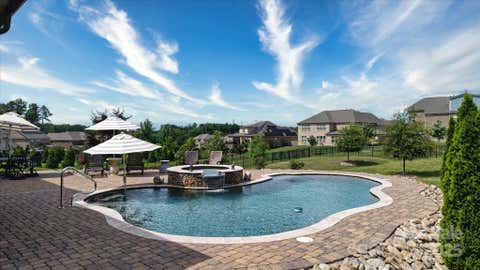 Photo for 12410 Franklin Park Lane