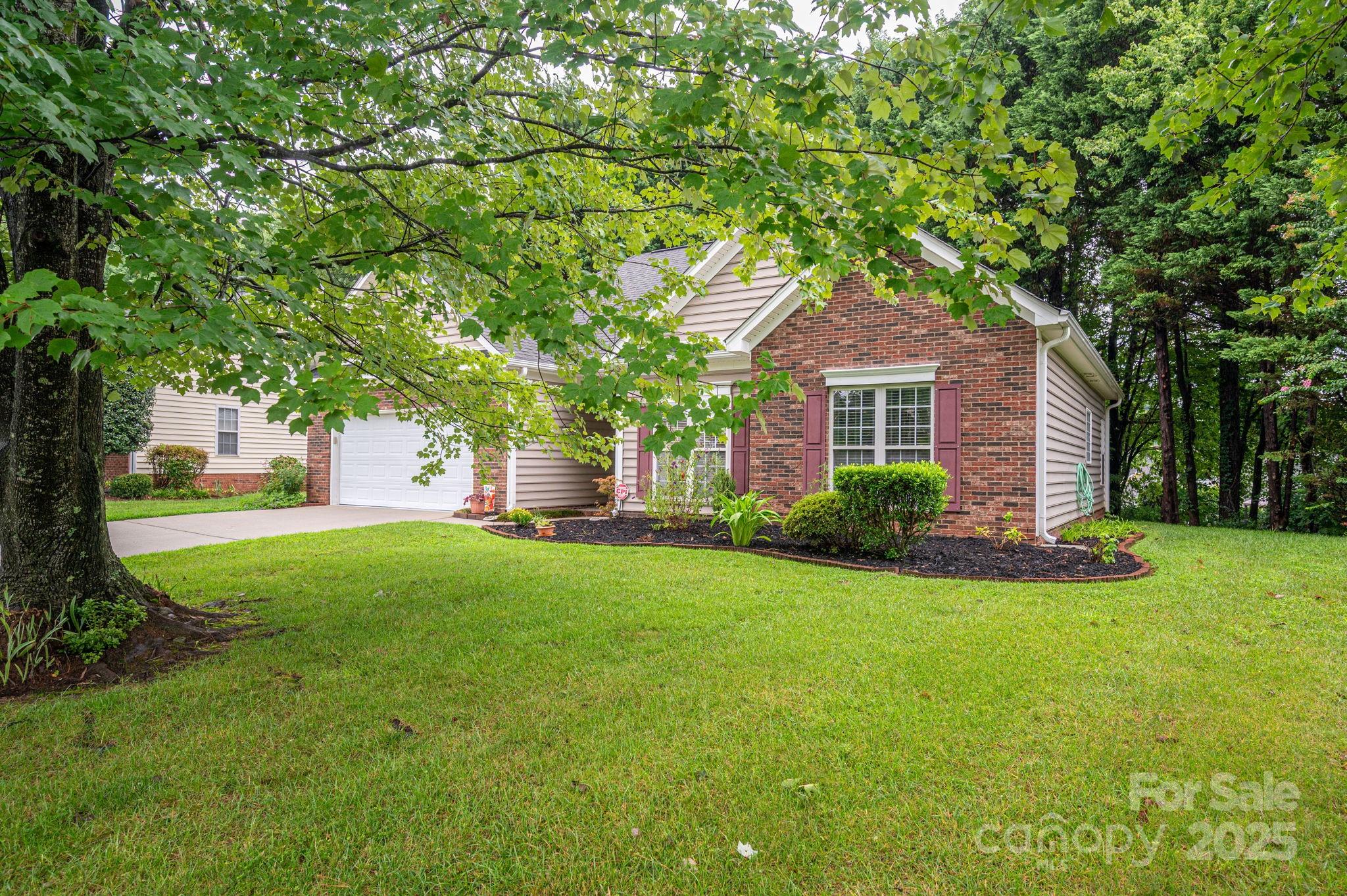 1638 Iverness Court