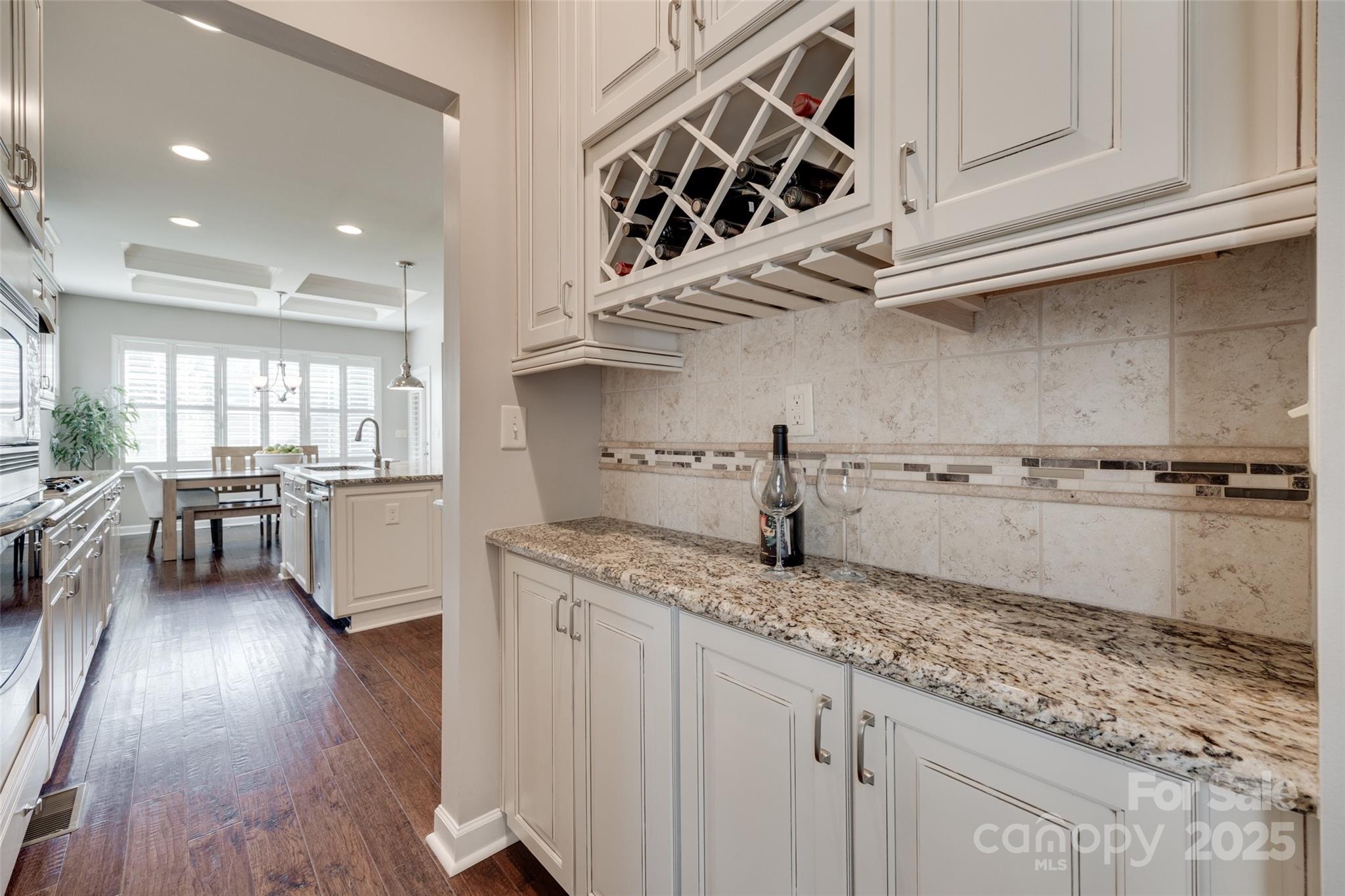 Hollister - Residential