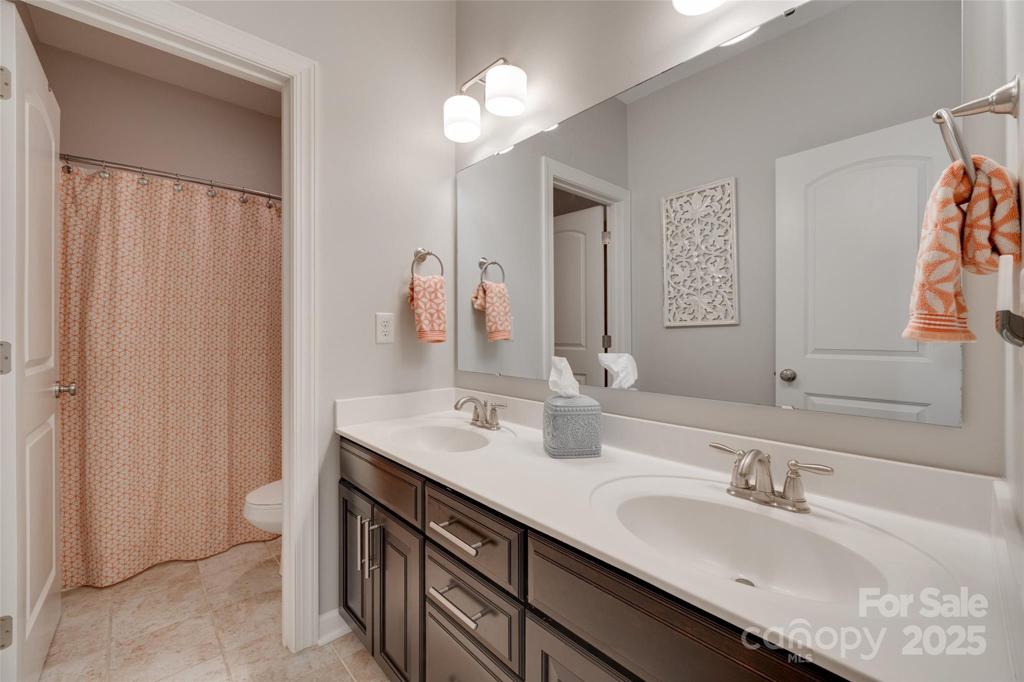 Hollister - Residential