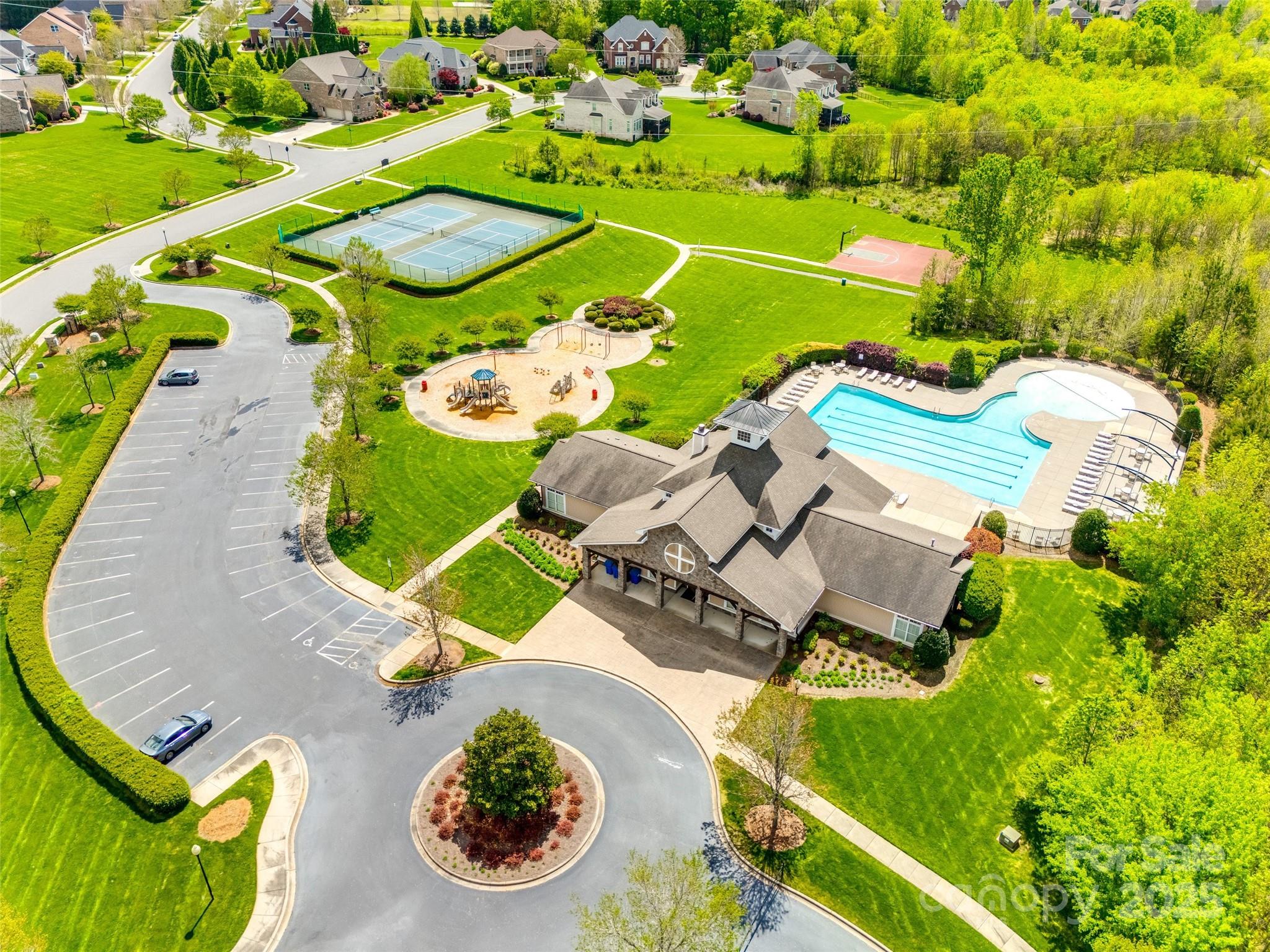 Hollister - Residential