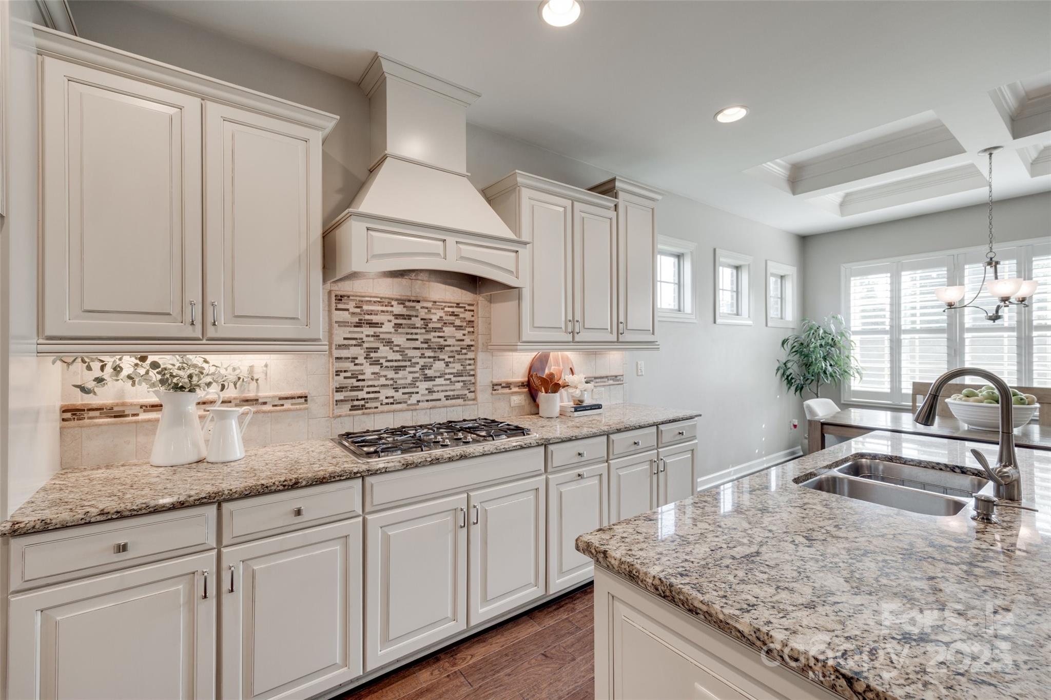 Hollister - Residential