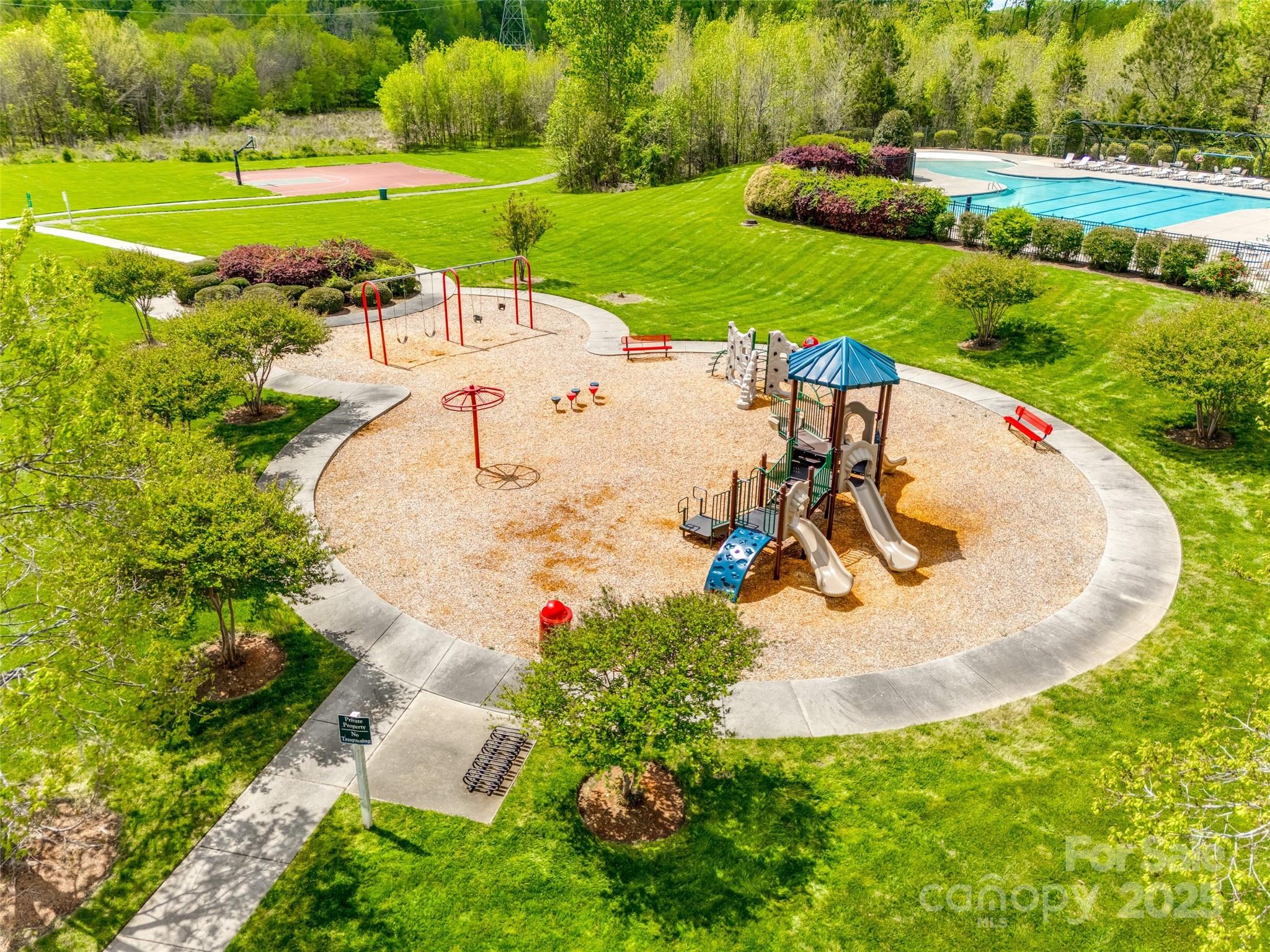 Hollister - Residential