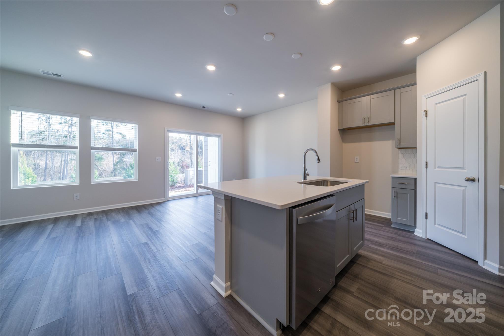 8105 Hidden Springs Trail