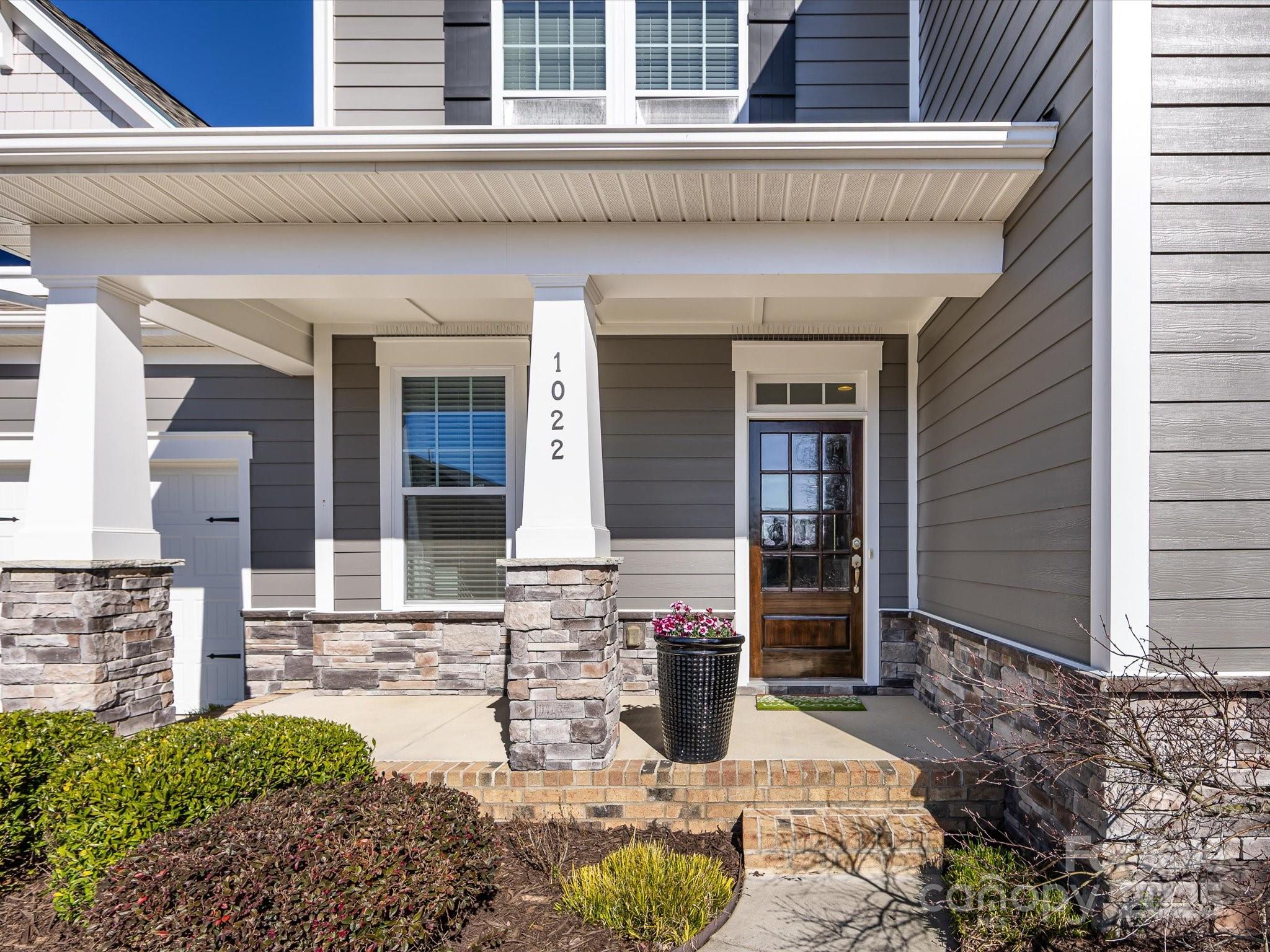 1022 Doughton Lane