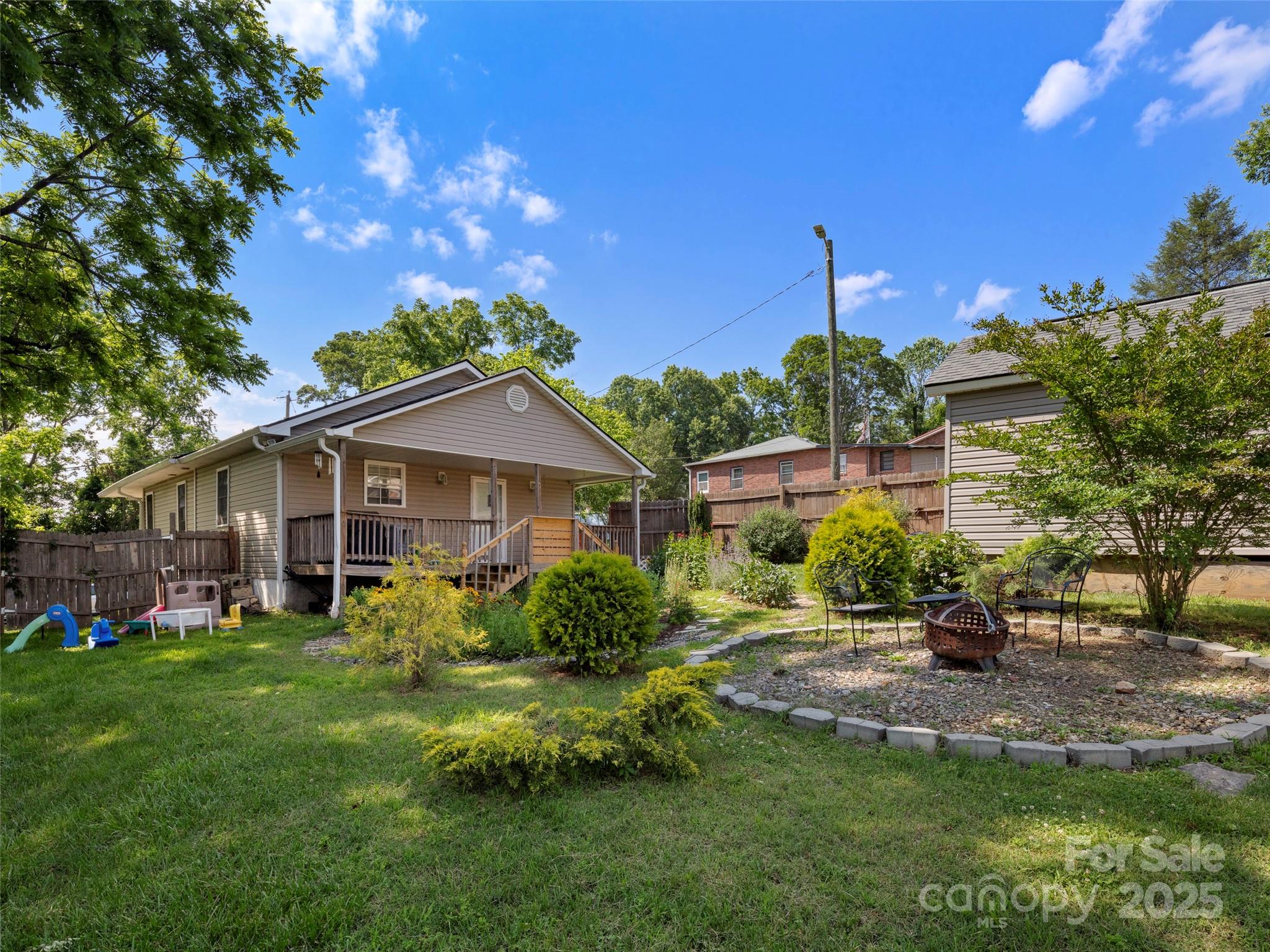 52 Mulberry Street