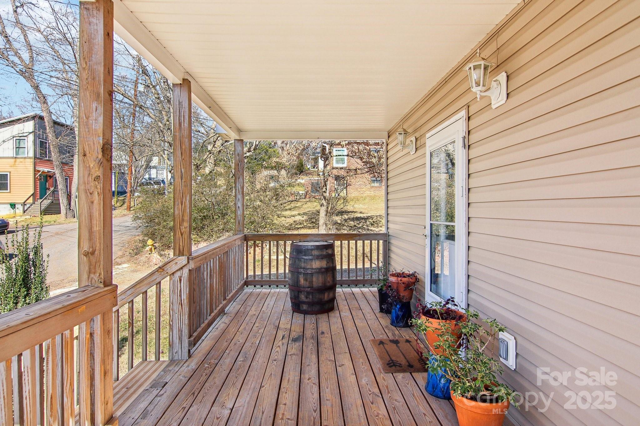 52 Mulberry Street