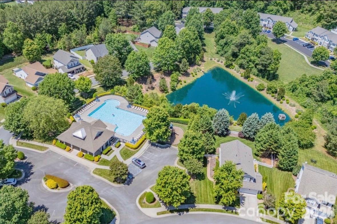 Ridge Pointe - Residential
